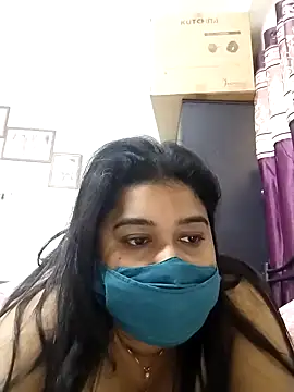 indianlisa5 online show from February 4, 4:05 am