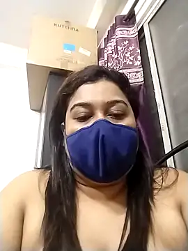 indianlisa5 online show from April 11, 9:52 pm