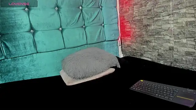 Cloee66 online show from October 17, 3:25 pm