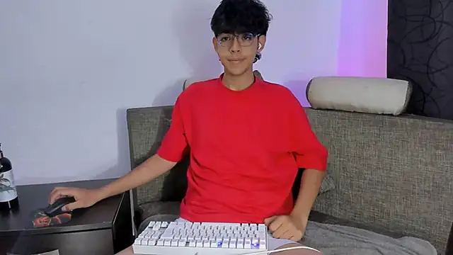 Snapshot of Alan26_ chatting on March 12, 8:52 pm Alan26 online show from March 12, 8:52 pm