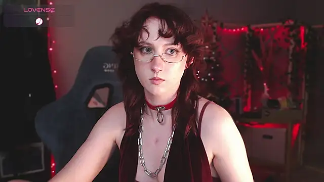 Snapshot of Rory_Pink chatting on December 11, 11:32 pm Rory Pink online show from December 11, 11:32 pm