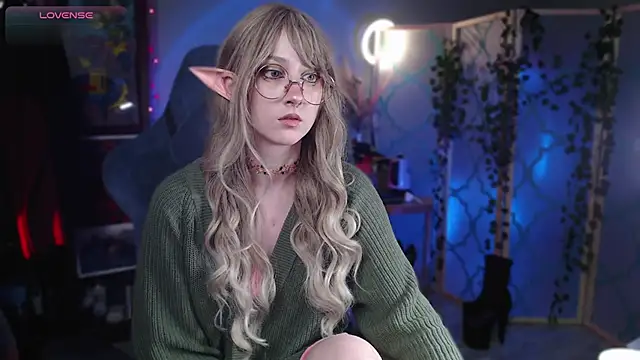 Snapshot of Rory_Pink chatting on March 12, 3:18 pm Rory Pink online show from March 12, 3:18 pm