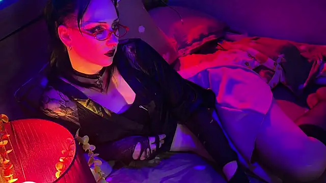 Rory Pink online show from May 16, 3:25 am