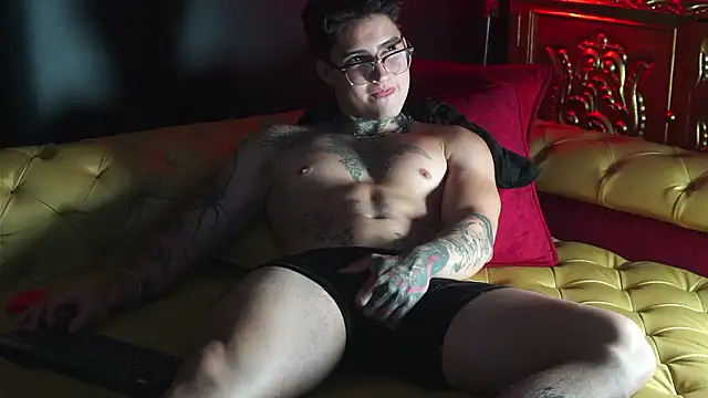 dantecoppolaa  online show from March 13, 12:39 am