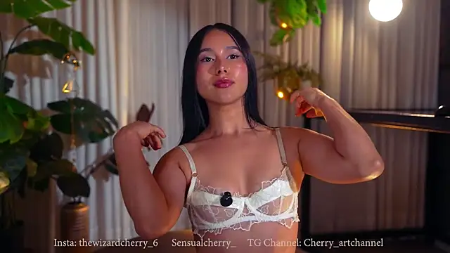 Miss beee online show from January 11, 11:32 pm