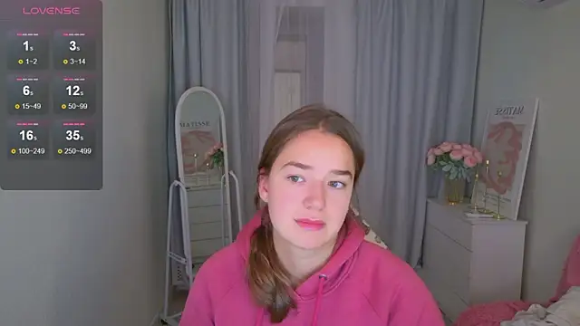 LovelyJessie online show from November 21, 9:30 am