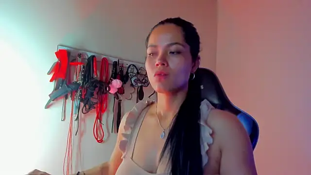 scarlet-kennedy98 online show from April 8, 7:47 pm