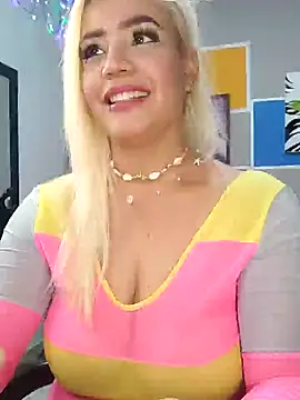 Snapshot of LuCKy_JoK chatting on February 8, 2:49 pm LuCKy JoK online show from February 8, 2:49 pm