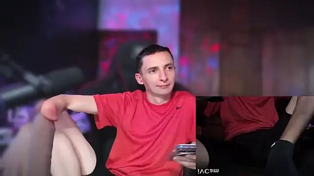 XxEnderxX online show from February 13, 2:51 am