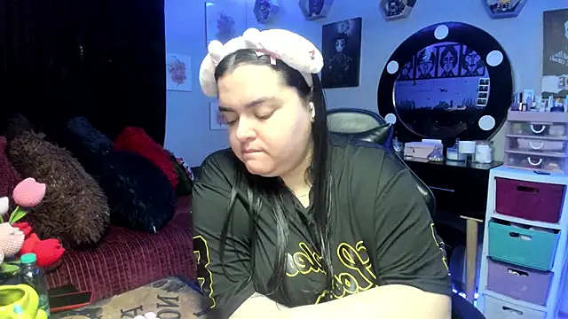 Luise Meyrink online show from April 14, 4:51 am