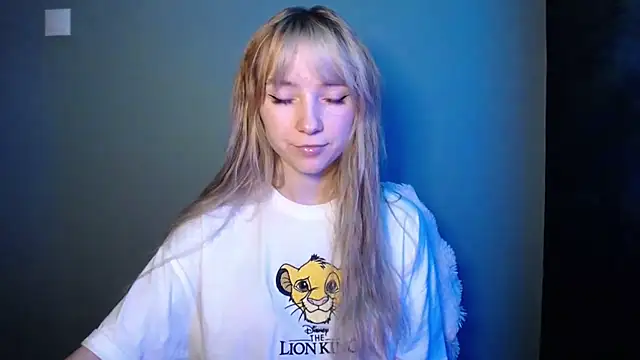 LuciaYoung online show from November 27, 1:35 pm