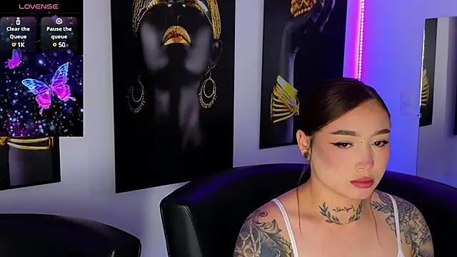 Snapshot of _brenna_hanson chatting on January 18, 8:09 pm brenna hanson online show from January 18, 8:09 pm