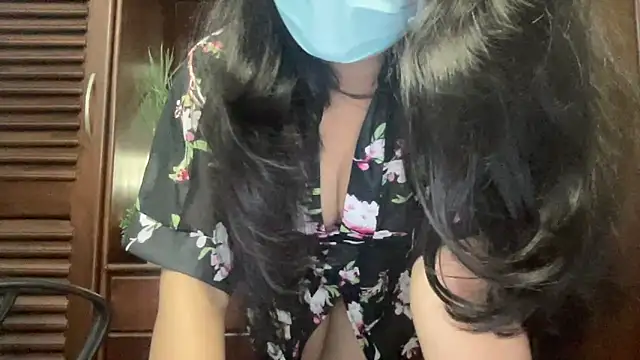 Princess Lily online show from December 19, 1:51 pm