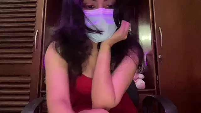 Snapshot of Princess_Lily chatting on February 6, 1:25 pm Princess Lily online show from February 6, 1:25 pm