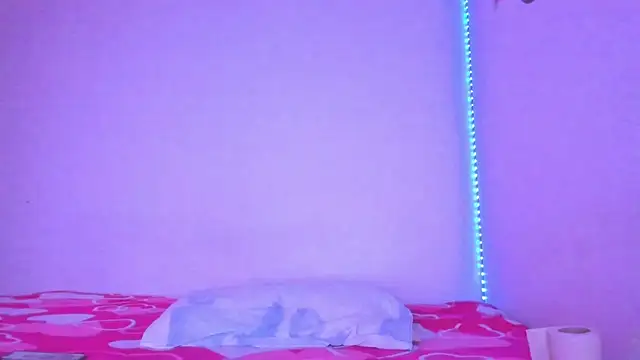 kimbaileys online show from December 19, 6:56 pm