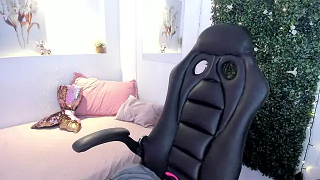 Abby Mae  online show from January 8, 6:09 am