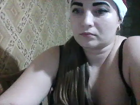 Elizabeth Meow online show from December 13, 8:04 pm