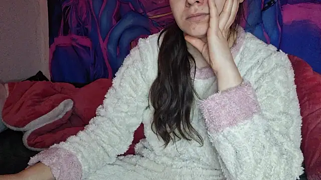 Snapshot of Cyndee_Winter chatting on February 4, 7:55 pm Cyndee Winter online show from February 4, 7:55 pm