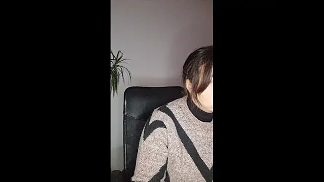 Cyndee Winter online show from December 19, 4:14 pm