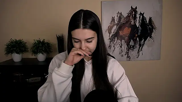 Lili magic online show from February 7, 9:57 am