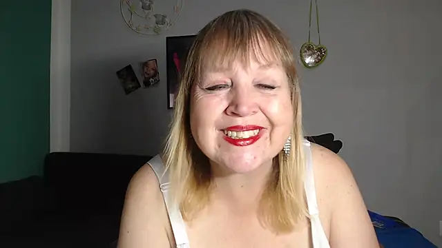 Blasflittchen online show from October 7, 8:33 am