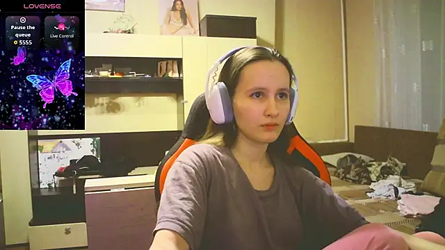 Snapshot of babywaifu chatting on September 27, 6:13 pm babywaifu online show from September 27, 6:13 pm