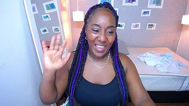 kiara evanss online show from February 7, 8:20 pm