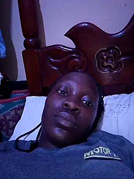 Snapshot of pretty_amaal chatting on November 16, 6:19 am pretty amaal online show from November 16, 6:19 am