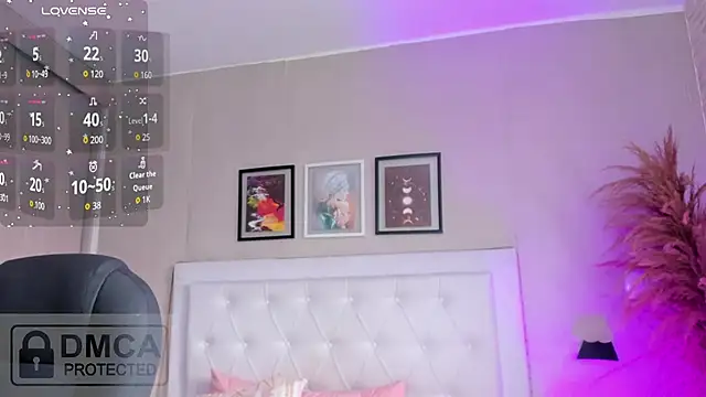 emma  smith1 online show from April 24, 12:51 pm