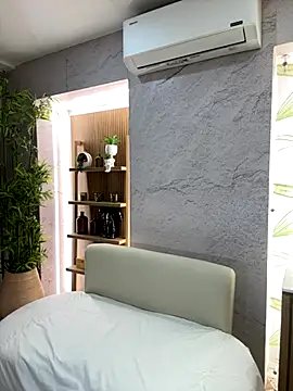 Snapshot of LIAH_IZUMI chatting on October 11, 10:47 am LIAH IZUMI online show from October 11, 10:47 am