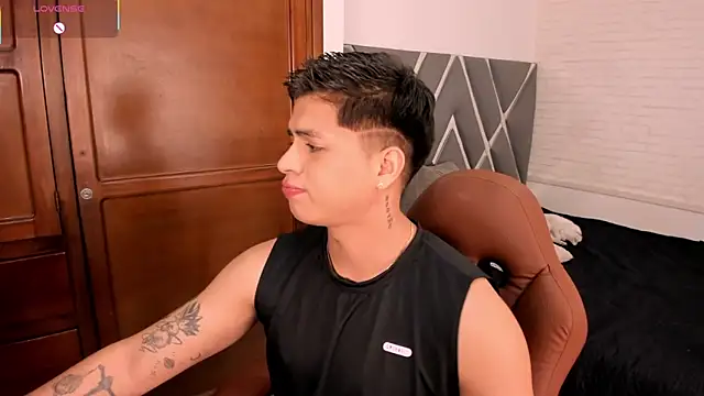 Niicky1  online show from February 20, 9:26 pm