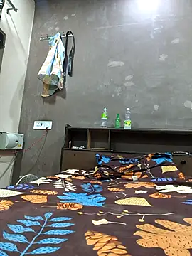 Snapshot of lund_lol chatting on October 20, 7:47 pm lund lol online show from October 20, 7:47 pm