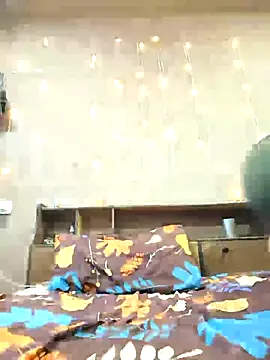 Snapshot of lund_lol chatting on October 30, 5:09 am lund lol online show from October 30, 5:09 am