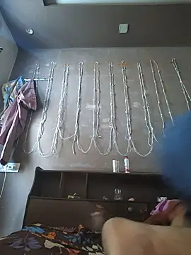 Snapshot of lund_lol chatting on November 14, 6:12 am lund lol online show from November 14, 6:12 am