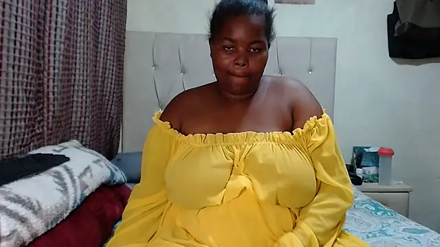 Snapshot of ChubbyDollxx chatting on December 13, 7:21 pm ChubbyDollxx online show from December 13, 7:21 pm