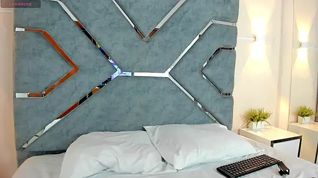 LucciaPorter online show from December 15, 9:08 pm