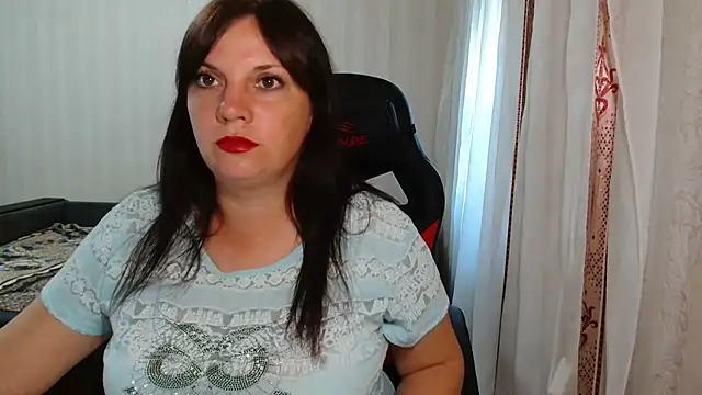 Jane Luste online show from April 23, 11:42 am