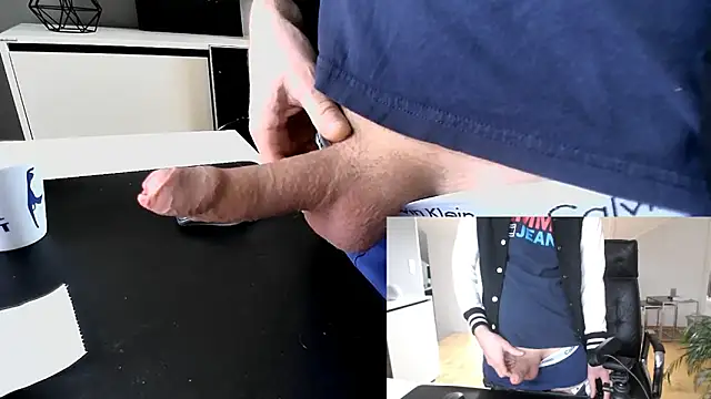 Snapshot of sperma_tributes chatting on February 24, 7:50 am sperma tributes online show from February 24, 7:50 am