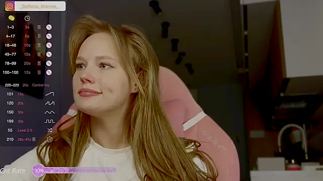 Snapshot of _Stefanie_Collins_ chatting on January 22, 9:54 pm Stefanie Collins online show from January 22, 9:54 pm