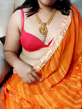 Snapshot of Traditional_Housewife_ chatting on February 6, 9:11 am Traditional Housewife  online show from February 6, 9:11 am