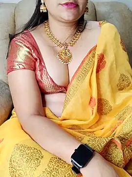 Snapshot of Traditional_Housewife_ chatting on February 20, 5:29 pm Traditional Housewife  online show from February 20, 5:29 pm