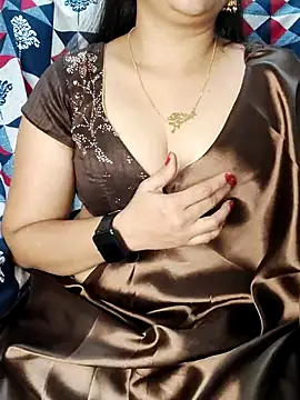 Snapshot of Traditional_Housewife_ chatting on September 16, 2:23 am Traditional Housewife  online show from September 16, 2:23 am
