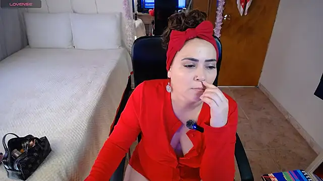 Snapshot of Sahory__ chatting on November 17, 8:25 pm Sahory online show from November 17, 8:25 pm