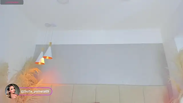 sofia pamela online show from January 17, 7:17 pm