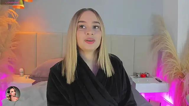 sofia pamela online show from February 19, 7:21 pm