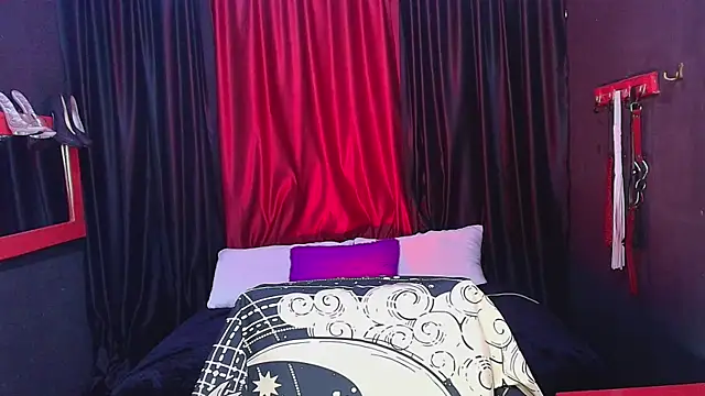Snapshot of JadaRoberts chatting on December 13, 12:17 pm JadaRoberts online show from December 13, 12:17 pm