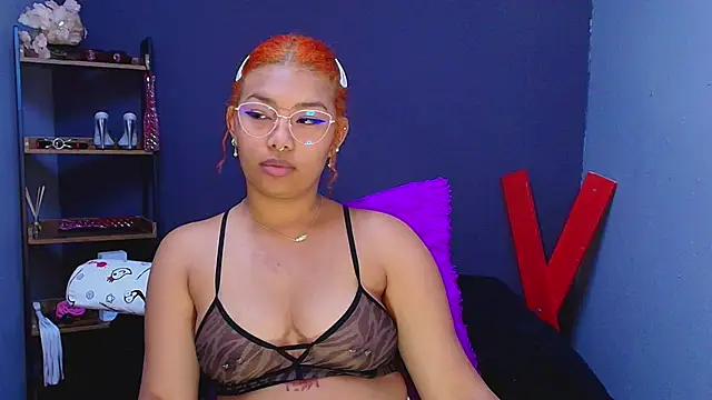 Snapshot of JadaRoberts chatting on February 18, 5:53 pm JadaRoberts online show from February 18, 5:53 pm