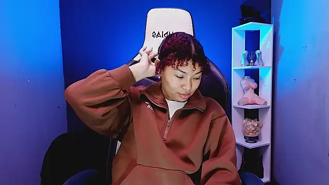 Snapshot of JadaRoberts chatting on October 24, 12:12 pm JadaRoberts online show from October 24, 12:12 pm