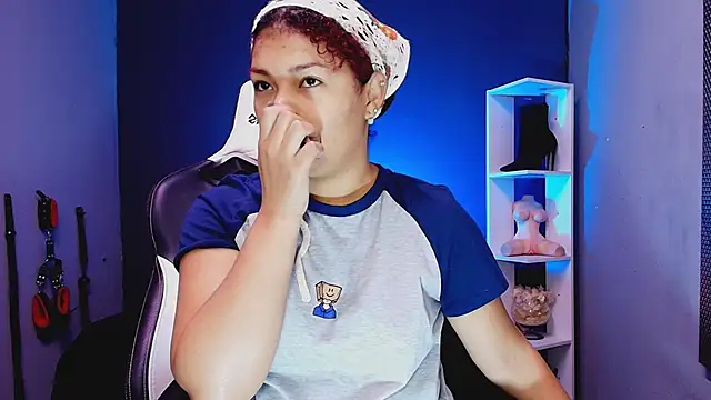 Snapshot of JadaRoberts chatting on November 6, 12:17 pm JadaRoberts online show from November 6, 12:17 pm