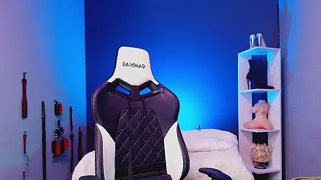 Snapshot of JadaRoberts chatting on November 24, 12:38 pm JadaRoberts online show from November 24, 12:38 pm